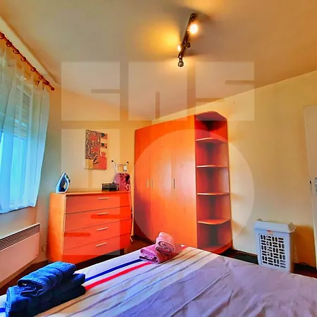 The Highground Hideout Apartman